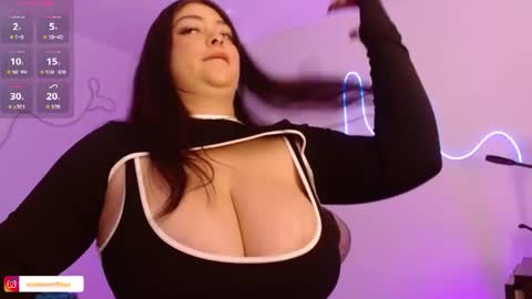 Snapshot of layna_cold chatting on 06.10.26 Vannessa online show from 06.10.26
