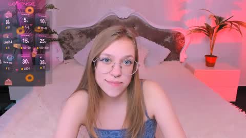 layriantavee online show from 01.23.25