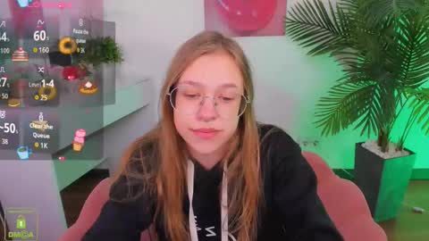 layriantavee online show from 10.08.25