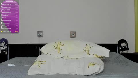 Snapshot of lazydarkknight chatting on 02.19.25 Alex online show from 02.19.25