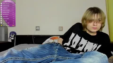 Snapshot of lazydarkknight chatting on 03.03.25 Alex online show from 03.03.25