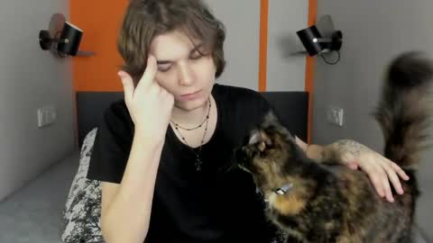 Alex online show from 04.19.26