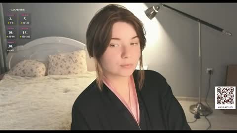 Snapshot of lazylizy chatting on 06.29.26 lazy girl Lizzy online show from 06.29.26