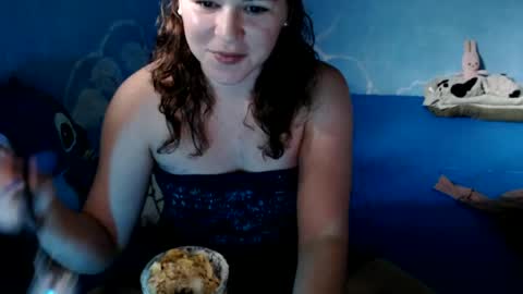 Snapshot of lazzy4ngel chatting on 06.25.26 lazzy4ngel online show from 06.25.26