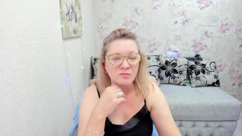 Lea online show from 12.30.24