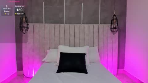    online show from 10.18.25