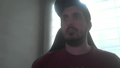 Snapshot of leabateria chatting on 10.17.25 leowolf online show from 10.17.25