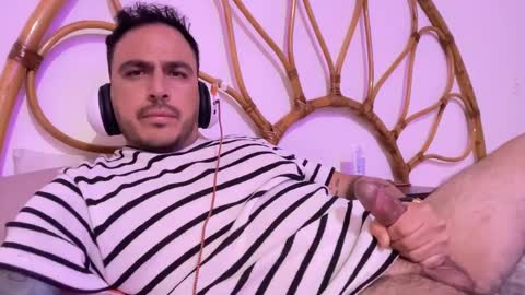 Snapshot of leafar_volkov chatting on 10.14.25 leafar_volkov online show from 10.14.25