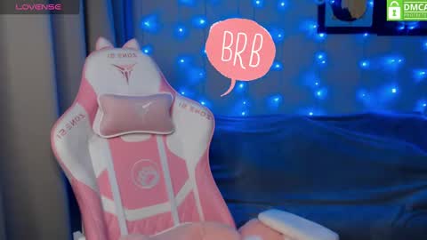 Snapshot of leah__gotty chatting on 12.14.24 Leah Gotty online show from 12.14.24