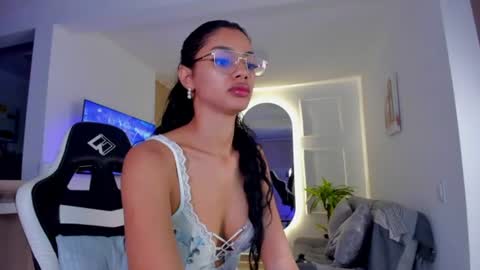 Snapshot of leah_cute3 chatting on 08.03.26 leah_cute3 online show from 08.03.26