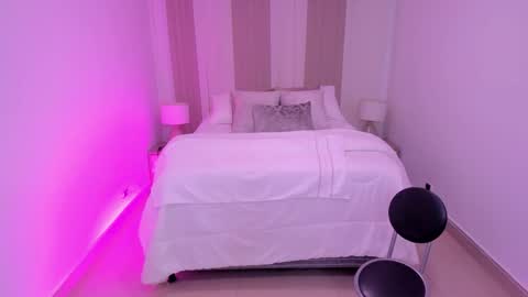 Leah  Greyy online show from 11.26.25