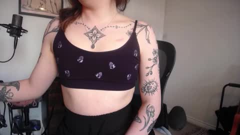 leah_lust_ online show from 03.21.26