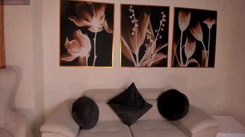 leahnovac online show from 09.25.25