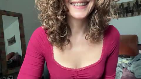 Leah Sparkles online show from 10.23.25