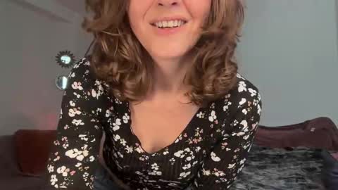 Leah Sparkles online show from 04.09.26