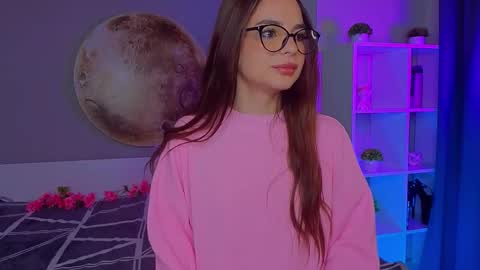 Sophie online show from 03.25.26