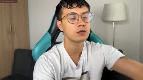 leaneseb online show from 03.08.26