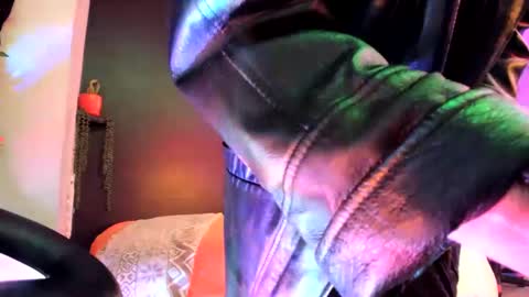 leatherdude69 online show from 02.11.25