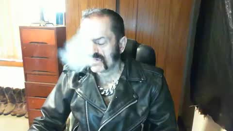 leathergreaser online show from 01.17.25