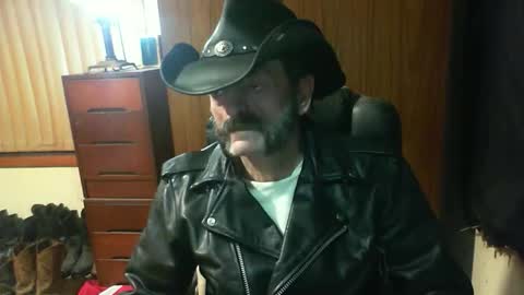 leathergreaser online show from 06.08.26