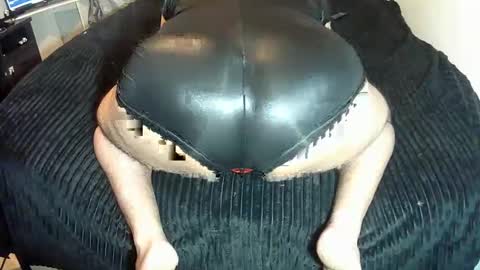 leatherman31 online show from 10.25.25