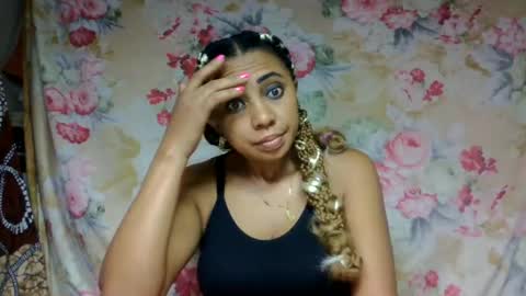 Snapshot of leatianaa chatting on 06.18.26 leatianaa online show from 06.18.26