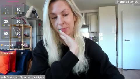 LeaVixx online show from 10.30.25