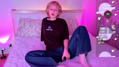 I am Melisa. Im new here. This is my first day online show from 03.21.26