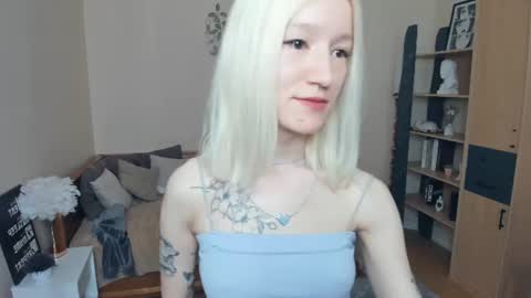 Snapshot of leeannabranaugh chatting on 06.19.26 Jenny online show from 06.19.26