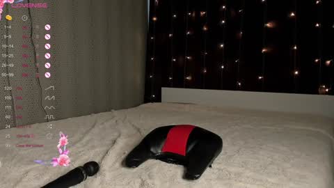 Snapshot of leenylipss chatting on 01.17.25 Emily pvt open ONLY WITH EXTRA TIPS online show from 01.17.25