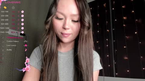 Snapshot of leenylipss chatting on 02.09.25 Emily pvt open ONLY WITH EXTRA TIPS online show from 02.09.25