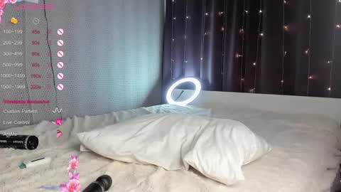 Snapshot of leenylipss chatting on 03.04.25 Emily pvt open ONLY WITH EXTRA TIPS online show from 03.04.25