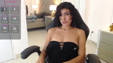 Snapshot of leethompson_ chatting on 12.26.24 Leet online show from 12.26.24