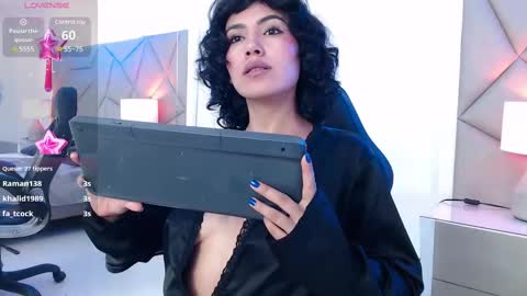 Snapshot of leethompson_ chatting on 02.26.25 Leet online show from 02.26.25