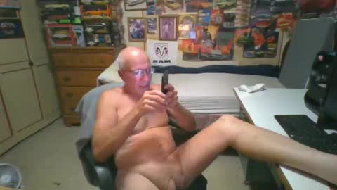 leezamm1132 online show from 04.22.26