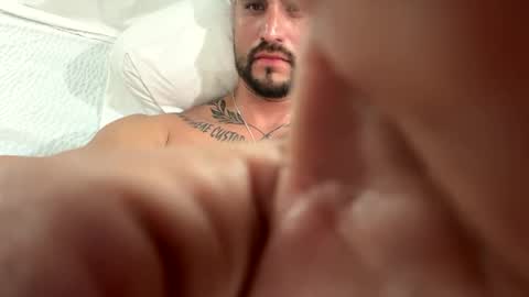 Snapshot of legacy696 chatting on 01.01.25 legacy696 online show from 01.01.25