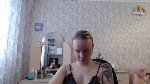 Snapshot of leggywily25 chatting on 03.05.25 leggywily25 online show from 03.05.25