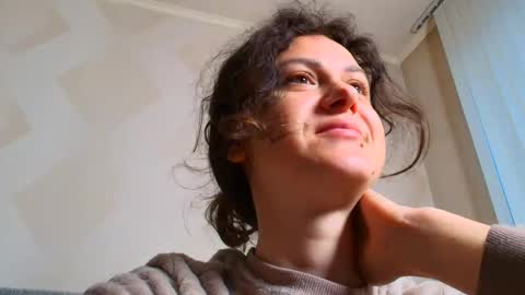Snapshot of legslover98 chatting on 05.13.26 Magda online show from 05.13.26