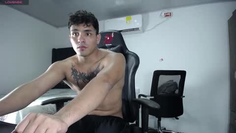  Lei  online show from 12.24.24