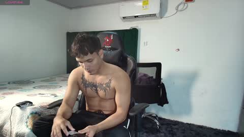  Lei  online show from 01.18.25