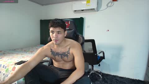  Lei  online show from 01.26.25