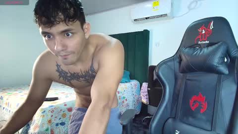  Lei  online show from 02.13.25