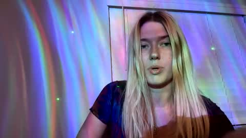 Snapshot of leiaac16 chatting on 11.13.25 leiaac16 online show from 11.13.25