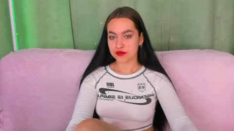 Snapshot of leiawow chatting on 06.22.26 leiawow online show from 06.22.26