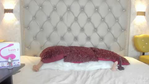 LEIGH ANGELS online show from 03.04.25