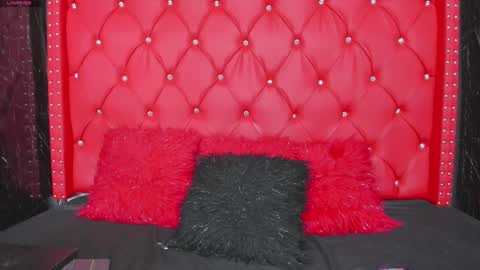 LEIGH ANGELS online show from 03.06.25