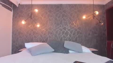 LEIGH ANGELS online show from 12.13.25