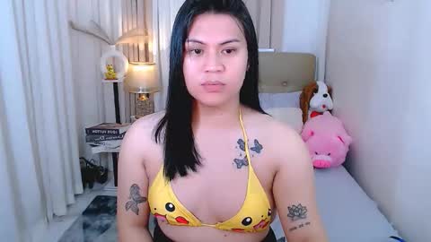 Snapshot of leighcortesi chatting on 11.22.25 Cailey online show from 11.22.25