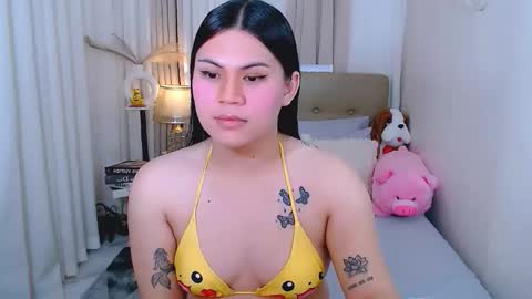 Snapshot of leighcortesi chatting on 11.25.25 Cailey online show from 11.25.25