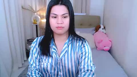 Snapshot of leighcortesi chatting on 11.27.25 Cailey online show from 11.27.25